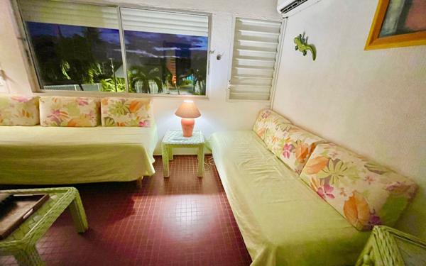 Appartement à vendre    2 pièces • 26 m2 Saint-François