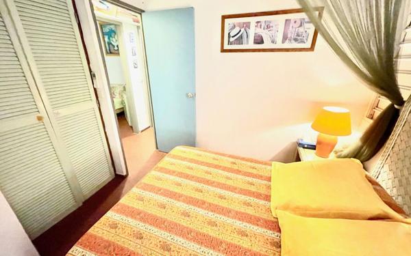 Appartement à vendre    2 pièces • 26 m2 Saint-François