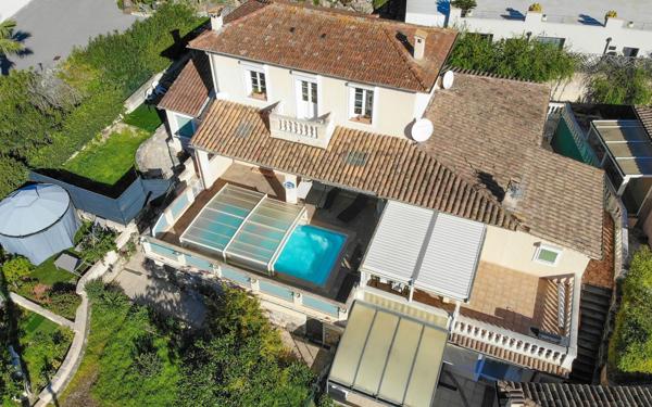 Maison à vendre    8 pièces •  Biot