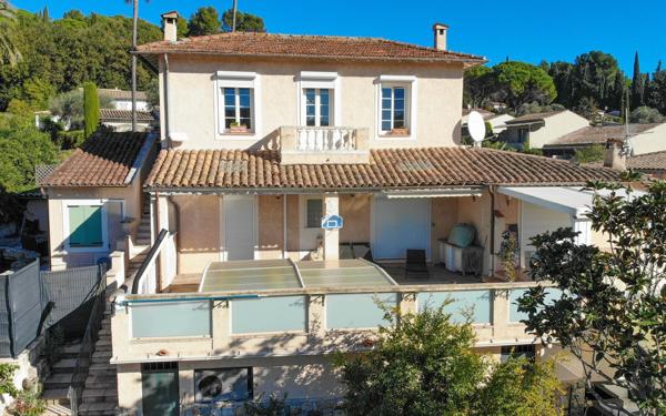 Maison à vendre    8 pièces •  Biot