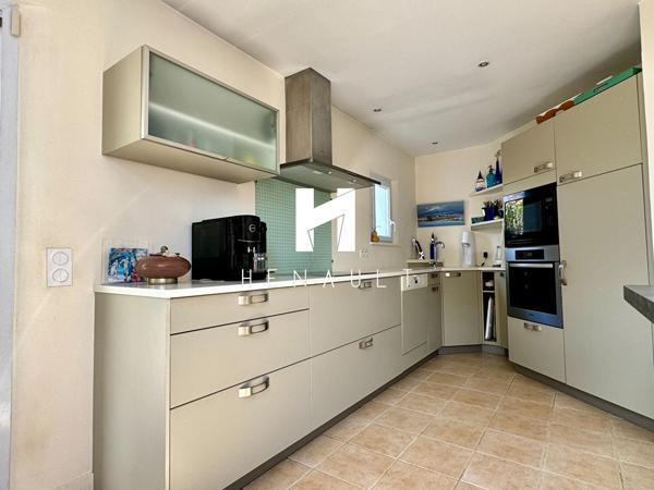 Maison La Couarde Sur Mer 6 pièce(s) 159.28 m2