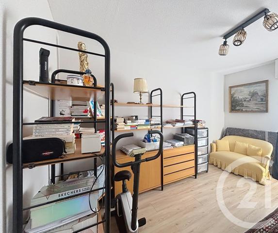 Appartement T5 à vendre  6 pièces - 131,77 m 2   GRADIGNAN  - 33