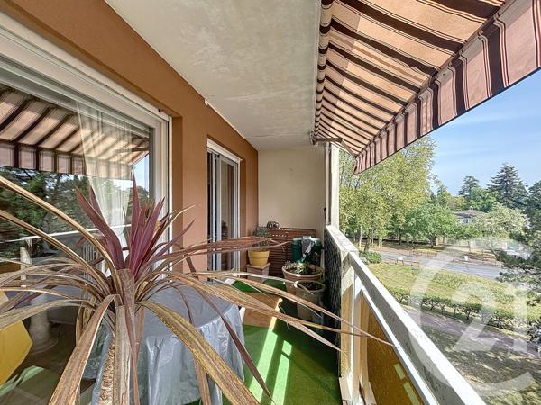Appartement T5 à vendre  6 pièces - 131,77 m 2   GRADIGNAN  - 33