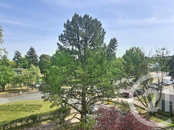 Appartement T5 à vendre  6 pièces - 131,77 m 2   GRADIGNAN  - 33