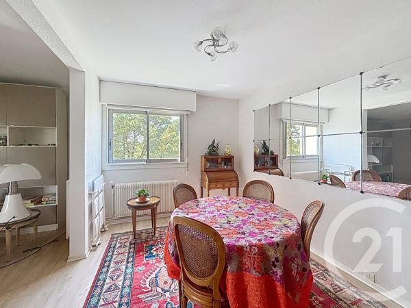 Appartement T5 à vendre  6 pièces - 131,77 m 2   GRADIGNAN  - 33