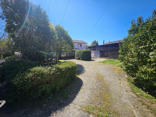 MAISON COEUR DU VILLAGE DANS CARTIER CALME