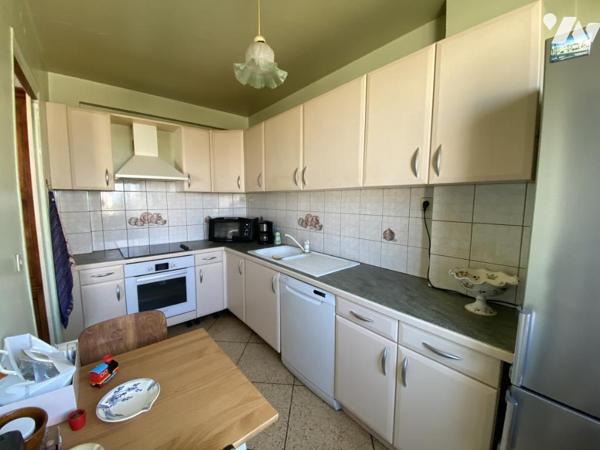 APPARTEMENT T4, ÉTAGE ÉLEVÉ, CAVE