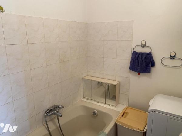 APPARTEMENT T4, ÉTAGE ÉLEVÉ, CAVE