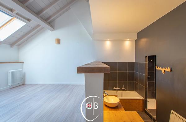 Le Bourget-du-Lac – Loft de 156 m² dans une ancienne chaufferie