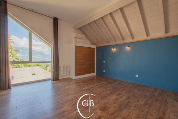 Le Bourget-du-Lac – Loft de 156 m² dans une ancienne chaufferie