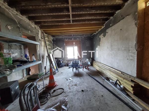 Propriété 19ème siècle en pierre à rénover