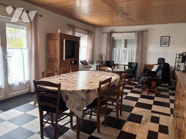 NOUVEAUTE :
A VENDRE à FORT MAHON PLAGE, à 2,5 km de la plage, quartier calme, un sympathique ...