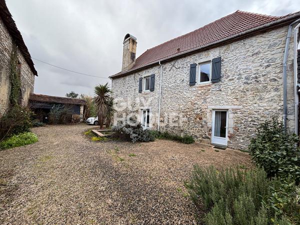 Maison proche ORTHEZ avec dépendance et jardin