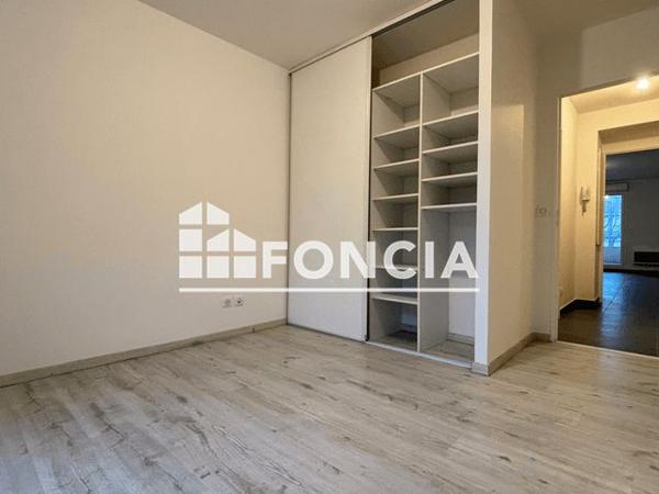 Location Appartement 2 pièces 40.14 m² - 151 BIS ROUTE DE FLEURY Viry Chatillon 91170