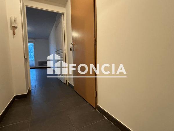 Location Appartement 2 pièces 40.14 m² - 151 BIS ROUTE DE FLEURY Viry Chatillon 91170