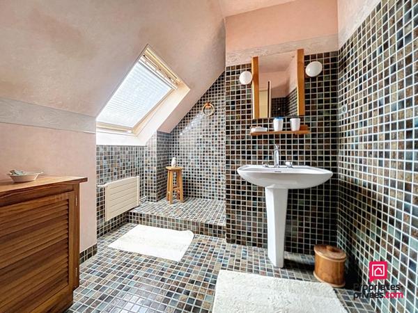 Maison d'architecte  de 280 m2 à Mamers avec piscine intérieure