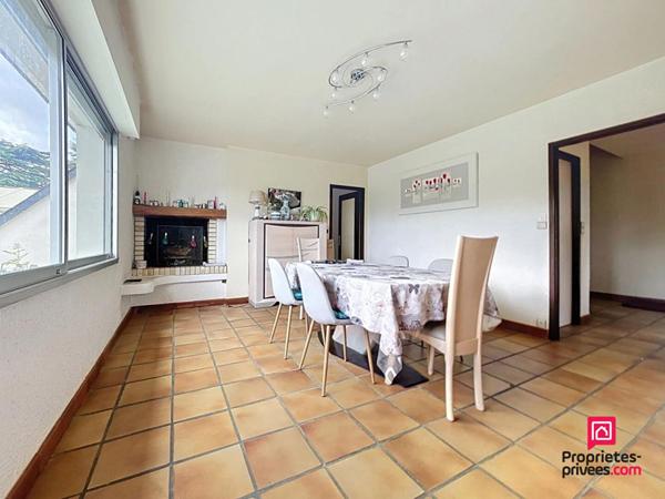 Maison d'architecte  de 280 m2 à Mamers avec piscine intérieure