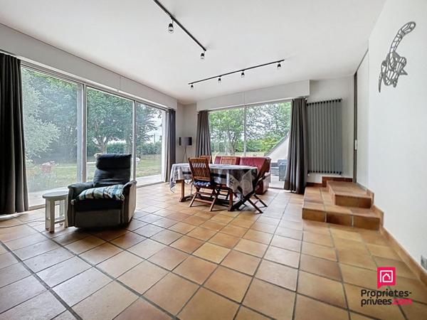 Maison d'architecte  de 280 m2 à Mamers avec piscine intérieure