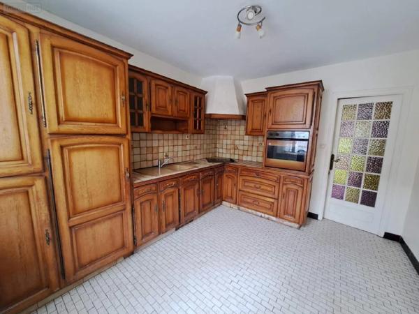 Achat - Maison Livré-la-Touche 53400 6 pièces 124 m 2 1481 m 2