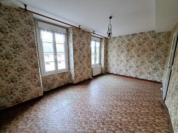 Achat - Maison Livré-la-Touche 53400 6 pièces 124 m 2 1481 m 2