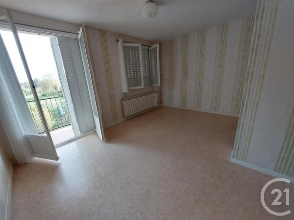 Appartement F3 à vendre  3 pièces - 50 m2 DOMERAT - 03