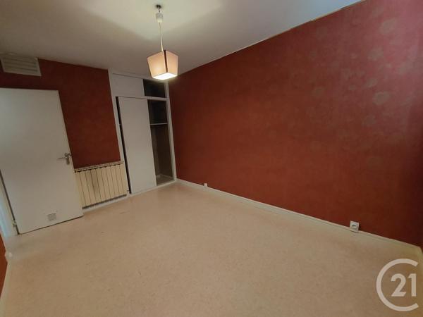 Appartement F3 à vendre  3 pièces - 50 m2 DOMERAT - 03