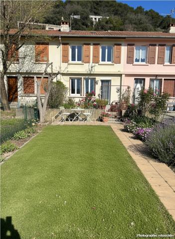 Maison de ville de 81,99 m²