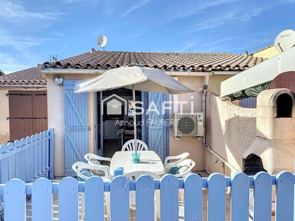 Pavillon avec terrasse piscine et parking