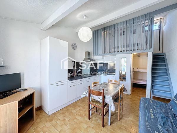 Pavillon avec terrasse piscine et parking