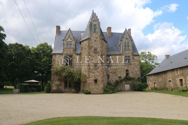 EXCEPTIONNEL MANOIR ISMH DU DEBUT DU XVIe SIECLE EN MAYENNE