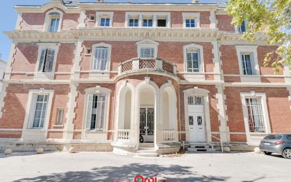 Appartement à vendre    3 pièces • 65 m2 Marseille 9