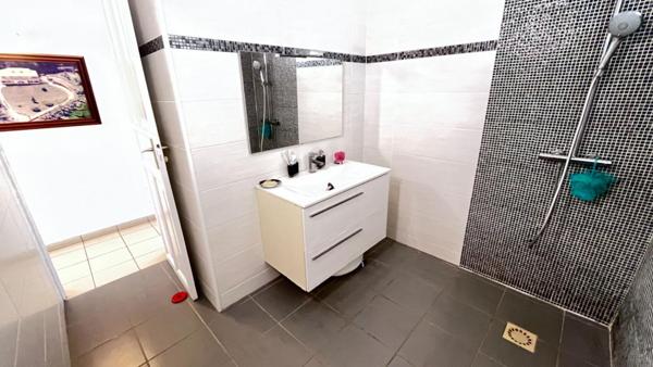 Villa Gourbeyre 6 pièce(s) 200 m2 - Vue mer et montagne