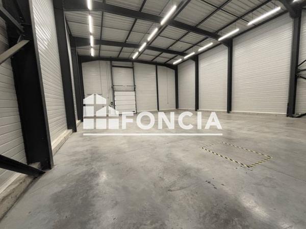 Location Local commercial 5 pièces - 70 RUE GUSTAVE EIFFEL Guilherand-granges 07500