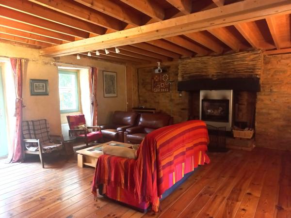 Propriété sur plus de 3 Hectares et étang