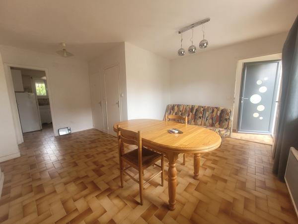 À vendre - Maison traditionnelle, 7 pièces située à Saint-André (66690)