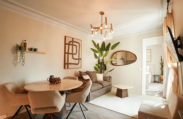 PARIS 18EME - BOULEVARD NEY - METRO PORTE DE SAINT-OUEN €313 950 ** - Référence SB-6760