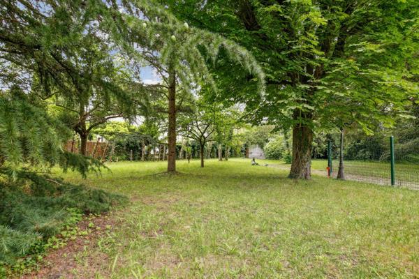 Vente Hôtel particulier La Celle-Saint-Cloud 10 Pièces 545 m²