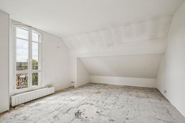 Vente Hôtel particulier La Celle-Saint-Cloud 10 Pièces 545 m²
