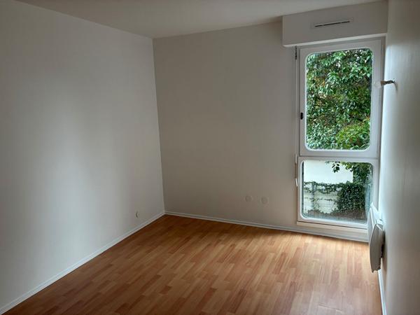 Secteur BORDEAUX Gallieni Maison d'environ 94 m2 avec jardin privatif et stationnement