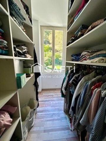 Maison restaurée avec dépendance et piscine