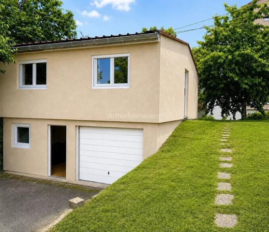 Vente                                                      Maison
                        
                     4 pièces                      61 m2                     à Colmar