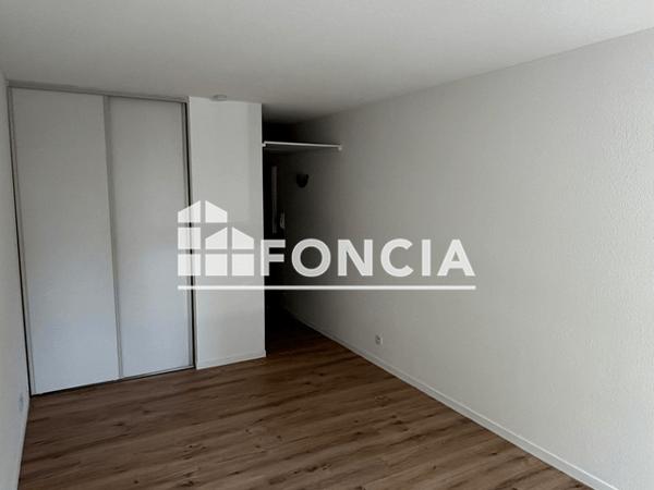Location Studio 20.61 m² - 251 RUE DE SUZON Talence 33400