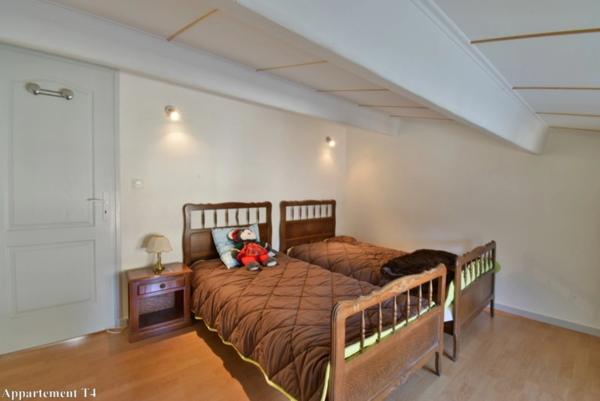 04200 Maison de campagne 210 m² sur 16500 m²