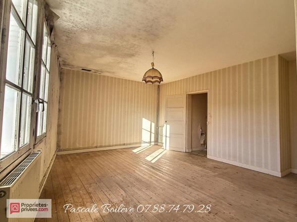 Ensemble immobilier de 3 habitations à rénover - 224 m² - VERNOIL LE FOURRIER (49390)