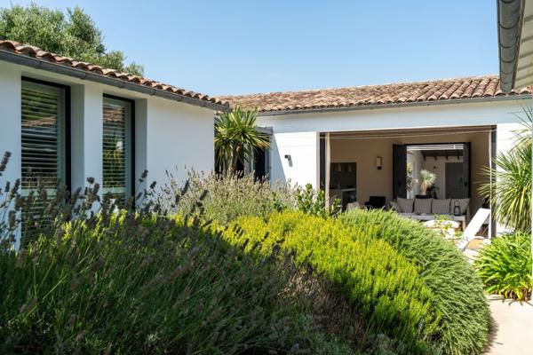 Vente Maison de luxe Loix 8 Pièces 260 m²
