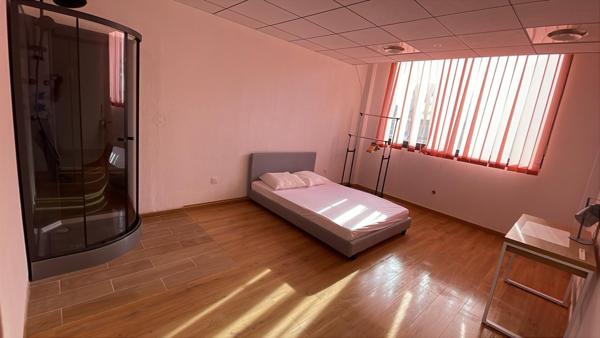 Location Appartement135 m² - 8 Pièces - ANNEMASSE (74100)