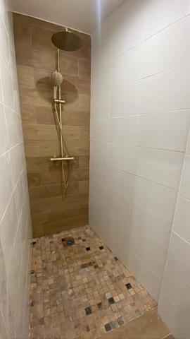 Location Appartement135 m² - 8 Pièces - ANNEMASSE (74100)