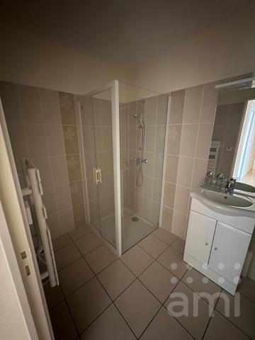 APPARTEMENT TYPE III AVEC ASCENSEUR - CENTRE DE CHAUVIGNY