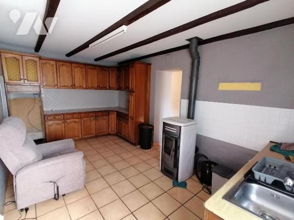 NOUVEAUTÉ TRENTE CINQ NOTAIRES !!

Venez découvrir cette charmante longère de plain-pied, off...