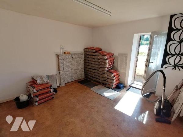 NOUVEAUTÉ TRENTE CINQ NOTAIRES !!

Venez découvrir cette charmante longère de plain-pied, off...
